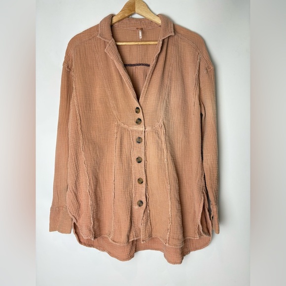 Free People All About the Feels Button Down Peach Top - Picture 3 of 8